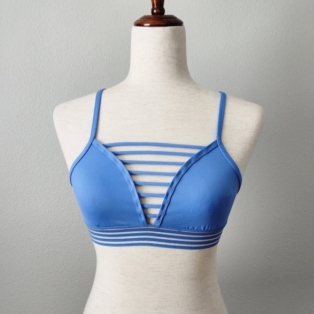 PINK Victoria's Secret Ultimate Strappy Blue Bralette No Underwire, Size Small